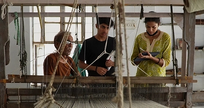 Understanding the process of khadi weaving